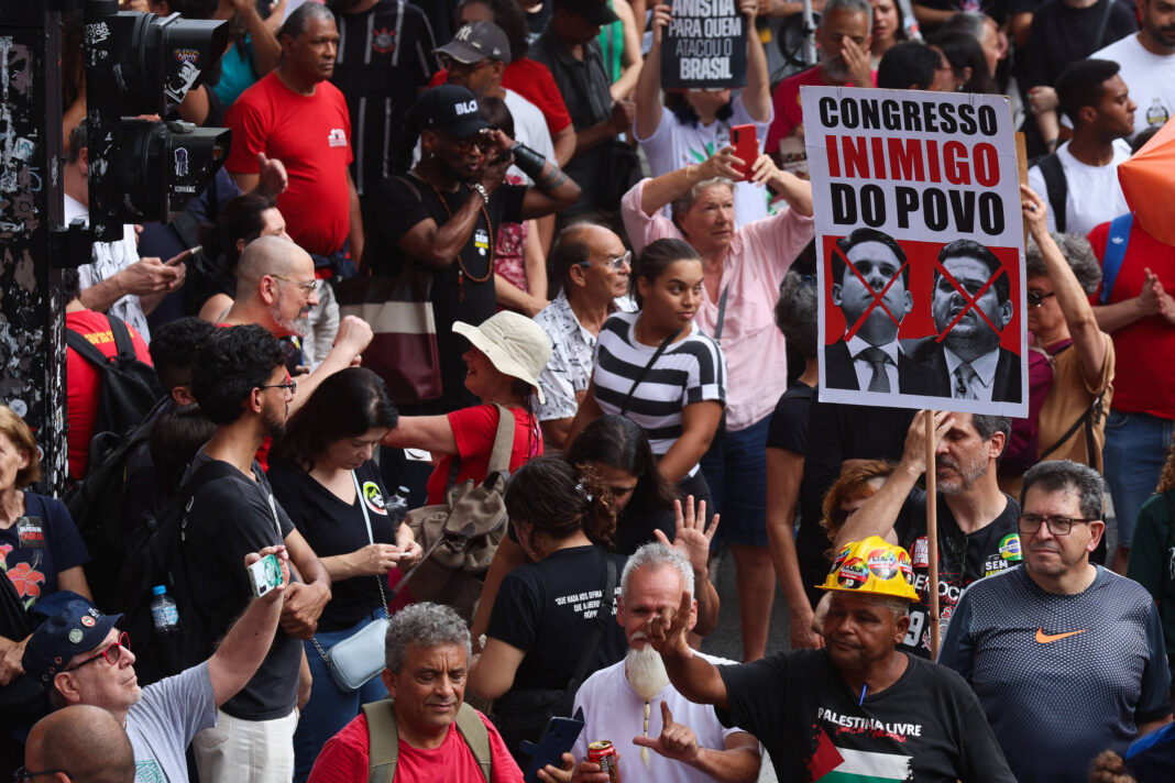 Líderes de esquerda se dividem sobre embate com Congresso – 14/12/2025 – Painel