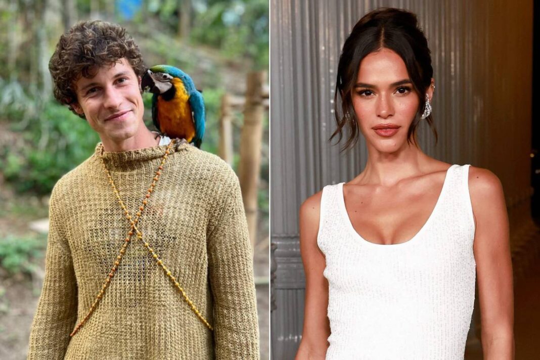Bruna Marquezine e Shawn Mendes são flagrados aos beijos em praia de Alagoas