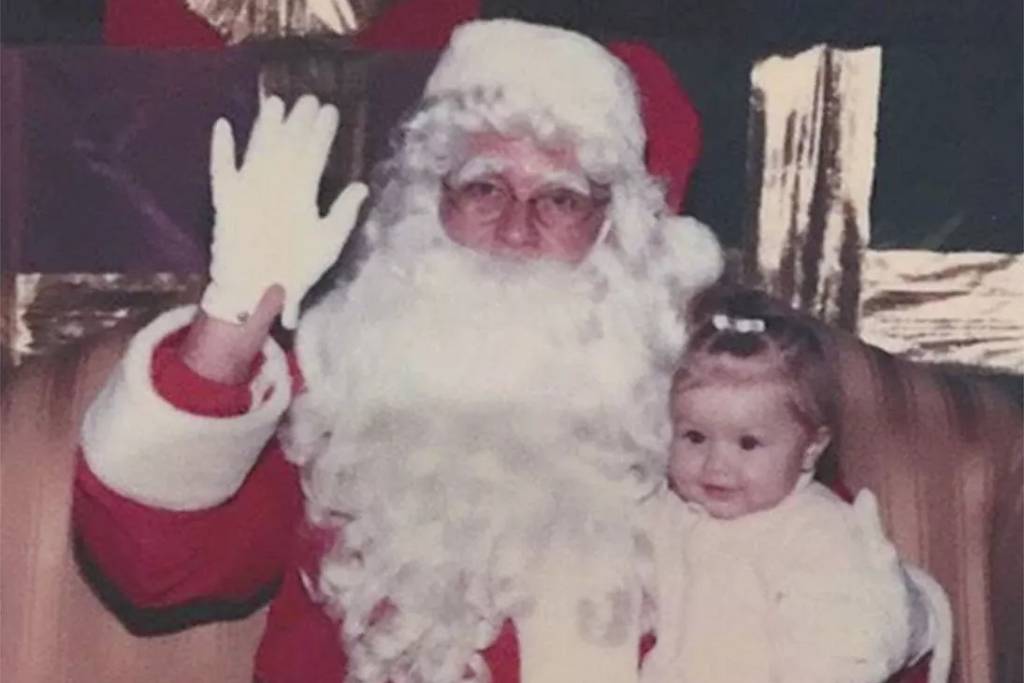 Famoso Quem: Reconhece essa famosa no colo do Papai Noel? – 21/12/2025 – Celebridades