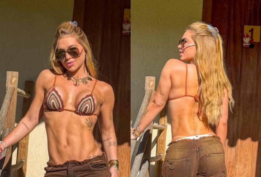 Virginia Fonseca exibe corpo sarado ao posar de biquíni em Trancoso, na Bahia