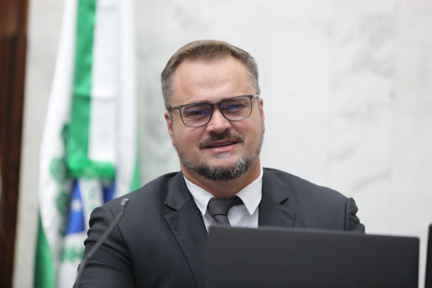 Assembleia Legislativa do Paraná | ALEP | Notícias > Sanção da lei do Dia da Neurodiversidade é marco histórico para inclusão, celebra deputado Alisson Wandscheer (SD)