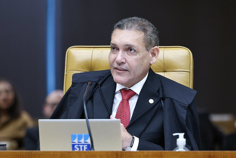 STF veda a estados estipular idade mínima para juízes