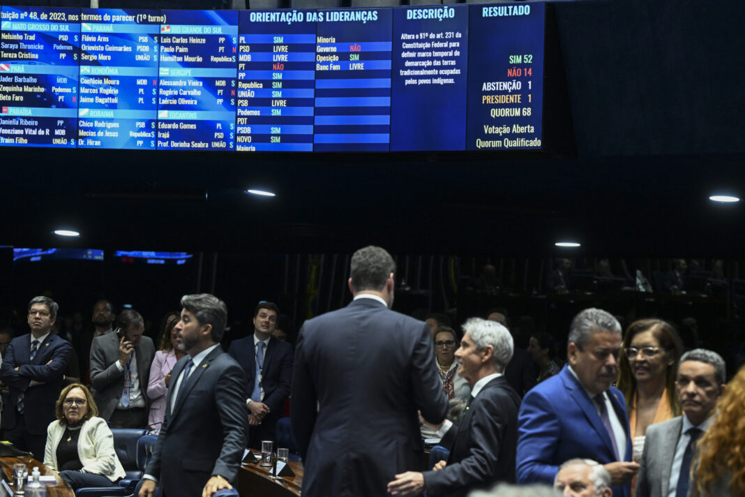 MPTCU pede para suspender licitação de R$ 90 mi do Senado