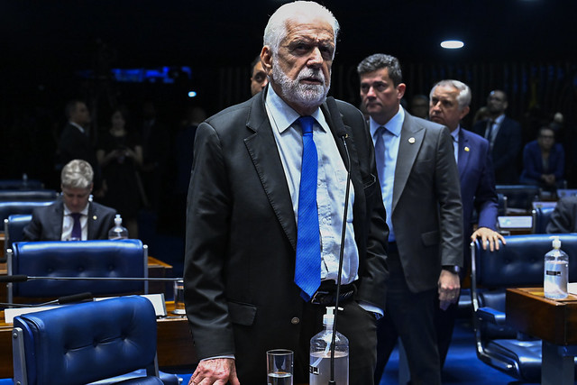 Líder do governo diz que Lula vetará PL da dosimetria até 8 de janeiro