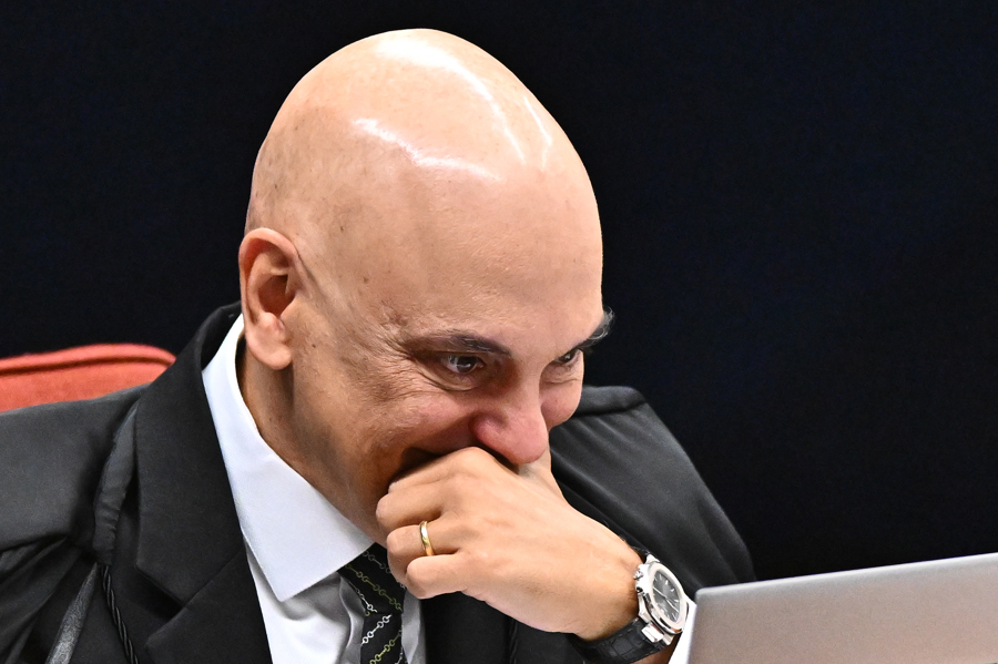 Moraes usa precedente do mensalão para anular decisão da Câmara sobre Zambelli