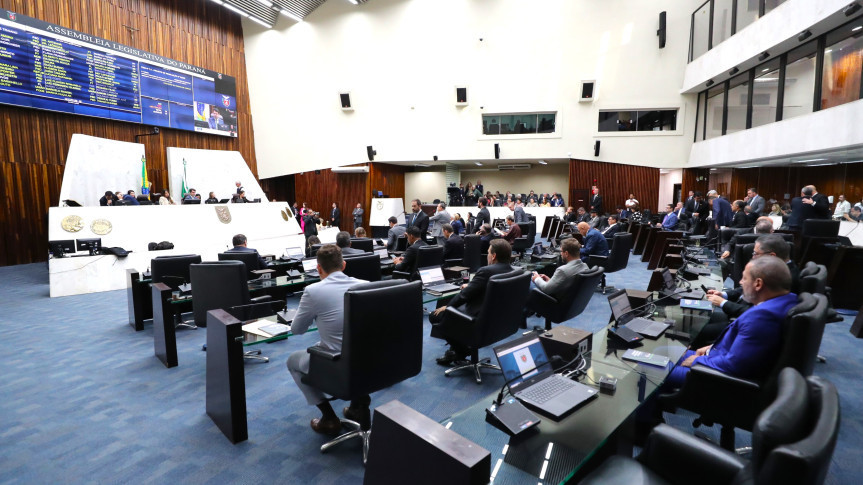 Assembleia Legislativa do Paraná | ALEP | Notícias > Assembleia registra avanço na produção legislativa e no número de sessões plenárias em 2025