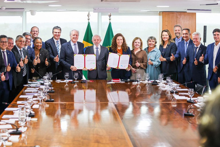 Crise no Banco Master e o desgaste do governo Lula na economia