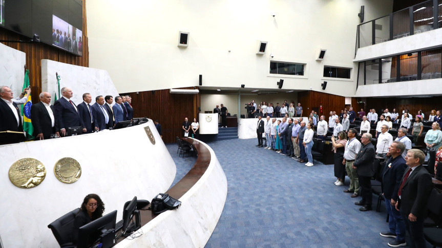 Assembleia Legislativa do Paraná | ALEP | Notícias > Assembleia Legislativa homenageia os 70 anos da Extensão Rural e reconhece papel dos extensionistas no agro paranaense