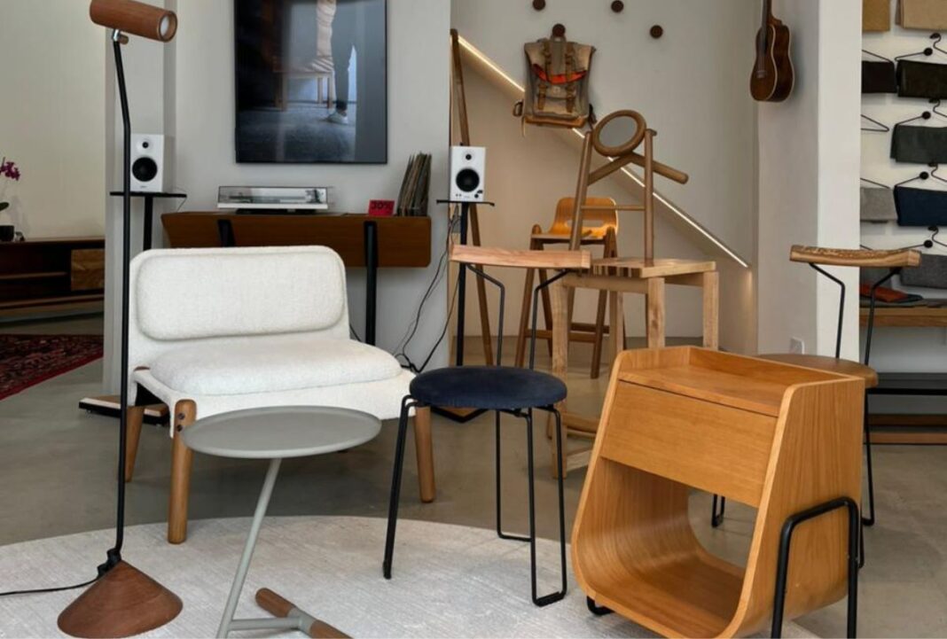 Curitiba recebe bazar especial com móveis e itens de decoração