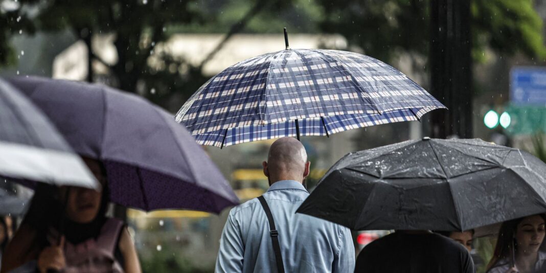 Defesa Civil alerta para chuva intensa nos primeiros dias do ano em SP