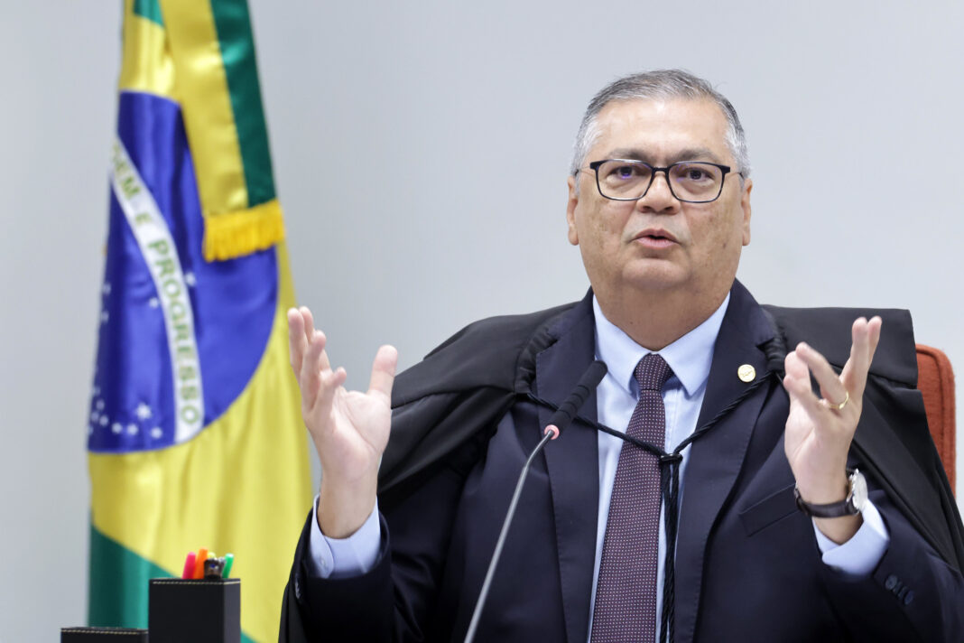 Dino invoca “previsibilidade” em defesa de decisões monocráticas