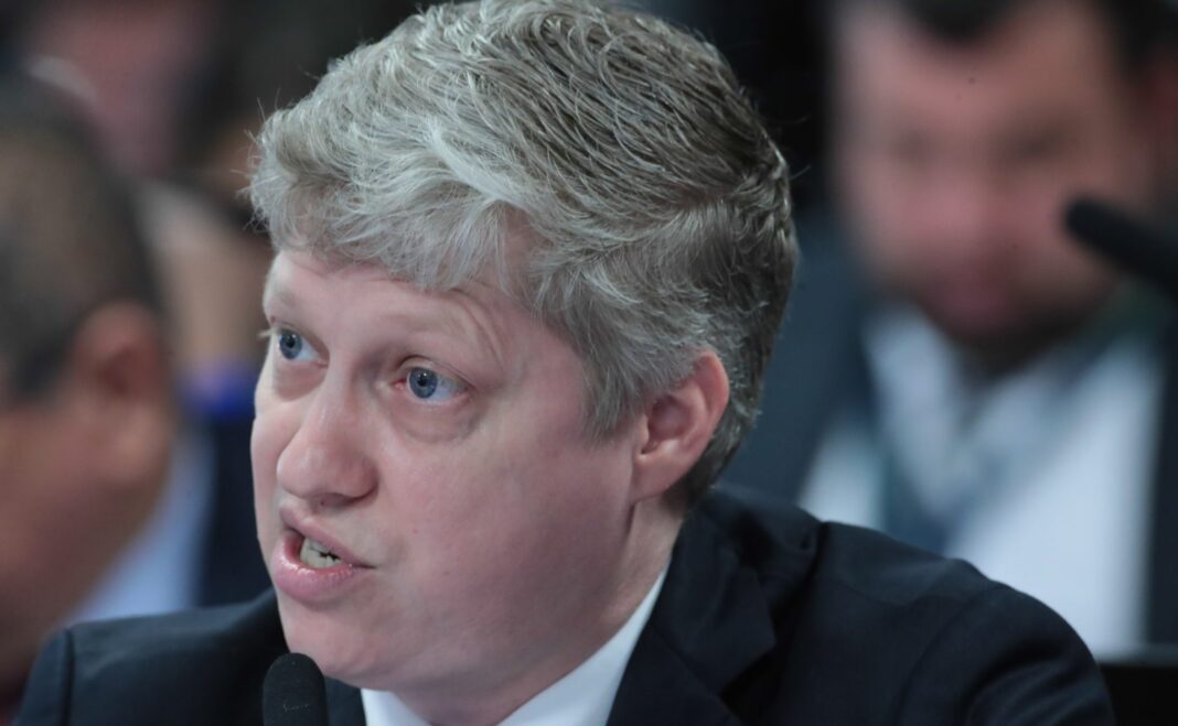 Van Hattem alega perseguição política em processo no Conselho de Ética