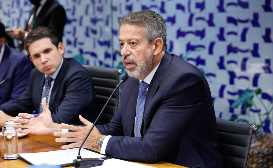 Lira critica condução de Motta após Câmara poupar Glauber Braga