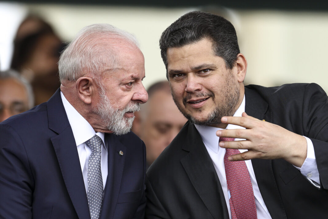 PL da dosimetria vira teste de força entre Alcolumbre e Lula
