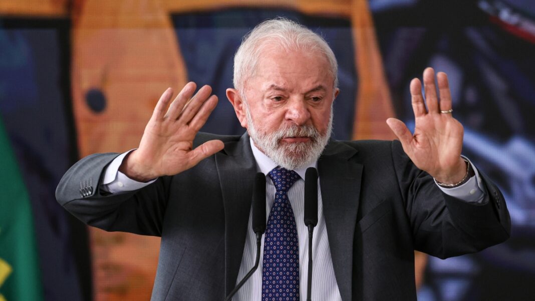 Lulinha, filho de Lula, é citado diretamente em investigações da PF