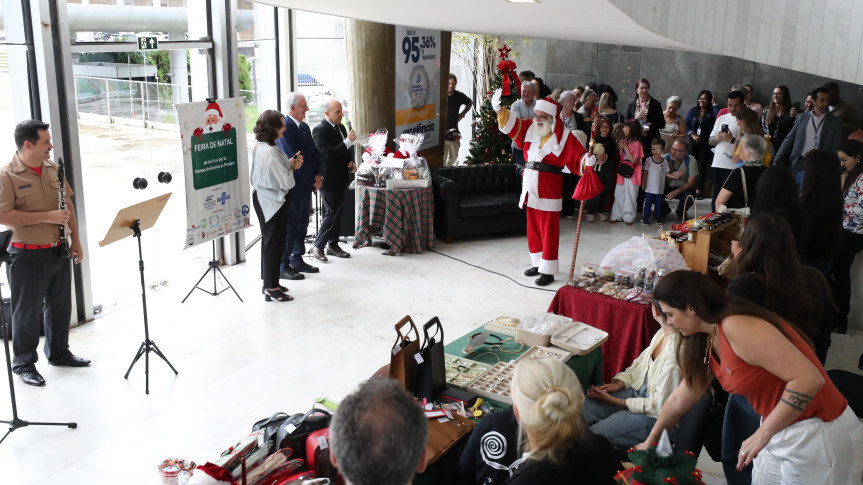 Assembleia Legislativa do Paraná | ALEP | Notícias > Assembleia Legislativa abre Feira de Natal de Microempreendedores para valorizar a economia criativa