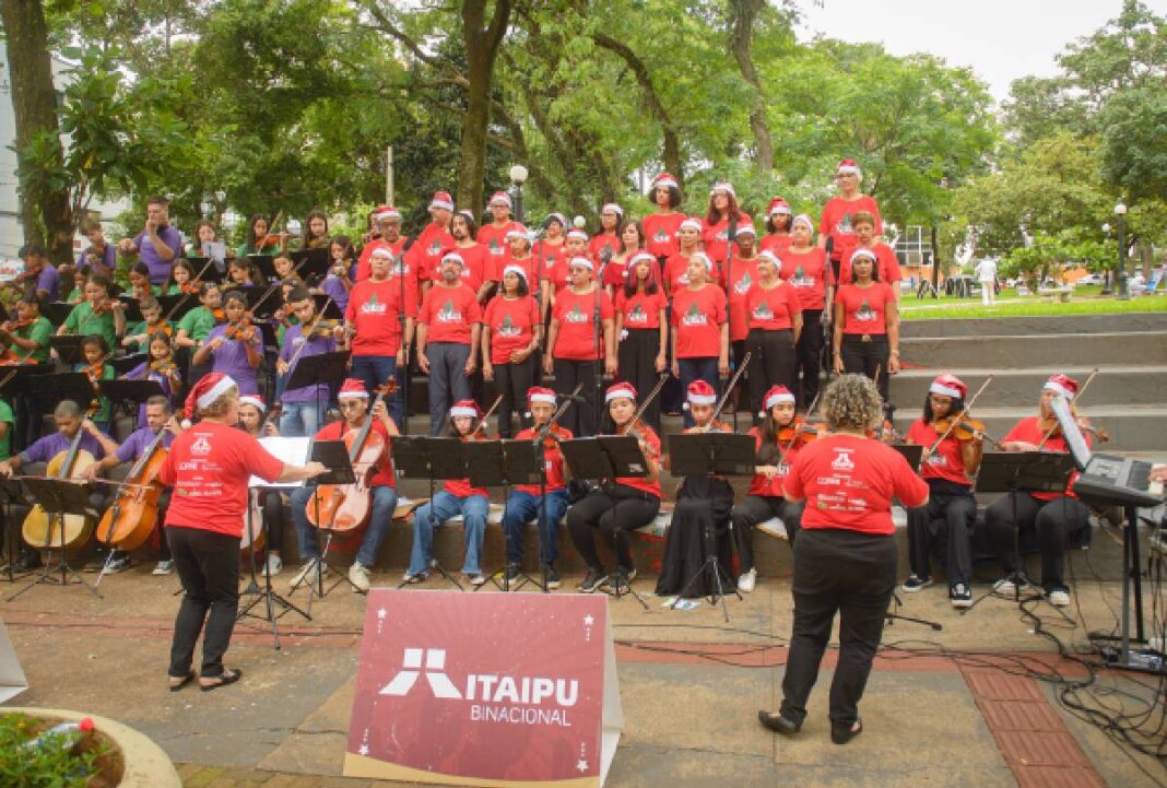 Projeto leva magia do Natal a comunidades de Londrina