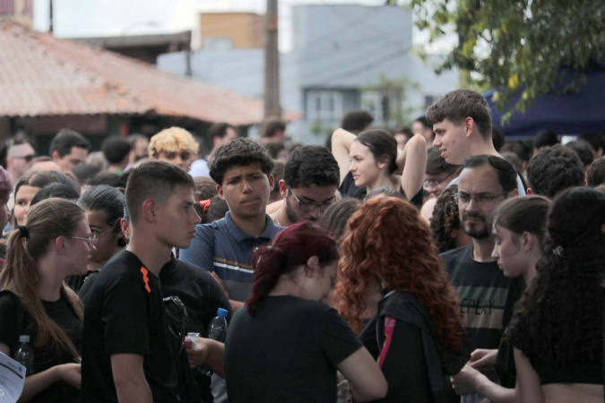 Vestibular da Unioeste reúne 10 mil candidatos; gabarito sai nesta segunda