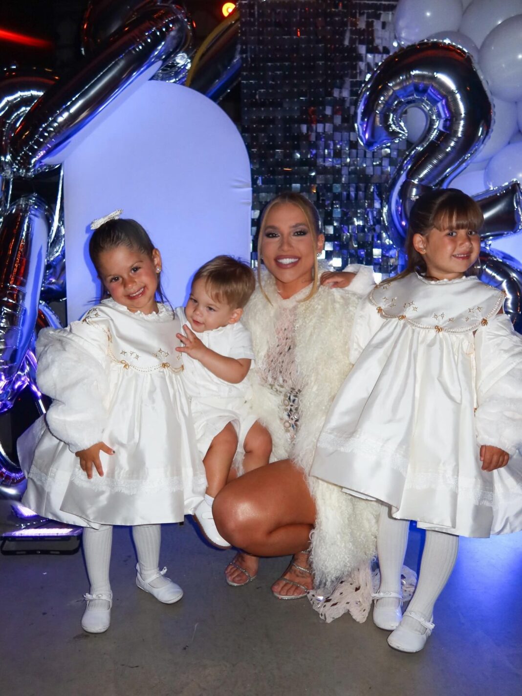 Virginia se despede de 2025, que teve separação de Zé Felipe e namoro com Vini Jr: ‘Risadas e lágrimas’