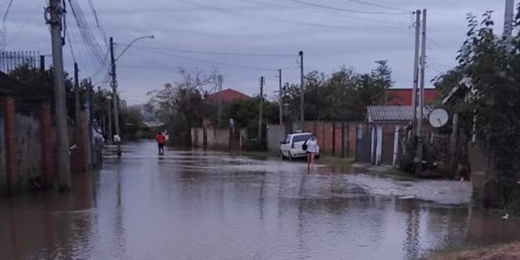 Inmet alerta para tempestade de grande perigo na Região Sul