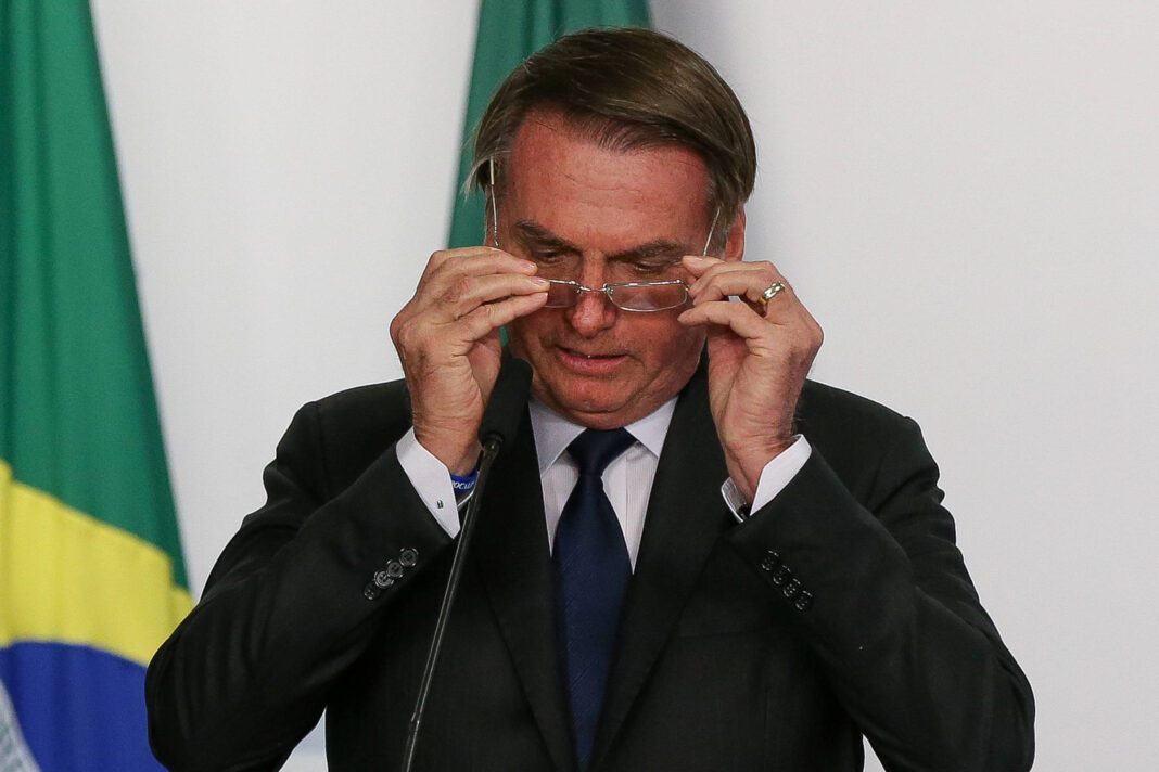 Lista de livros de Bolsonaro na prisão tem George Orwell – 08/01/2026 – Política