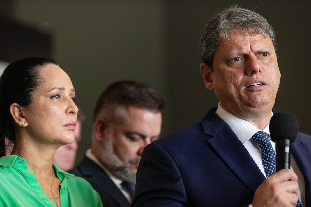 Esposa de Tarcísio: país ‘precisa de novo CEO, meu marido’ – 14/01/2026 – Política