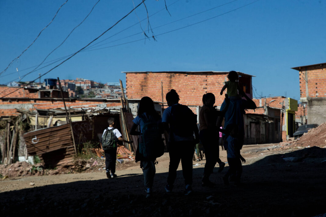 Favelas são mais prejudicadas com crise climática – 06/01/2026 – Políticas e Justiça