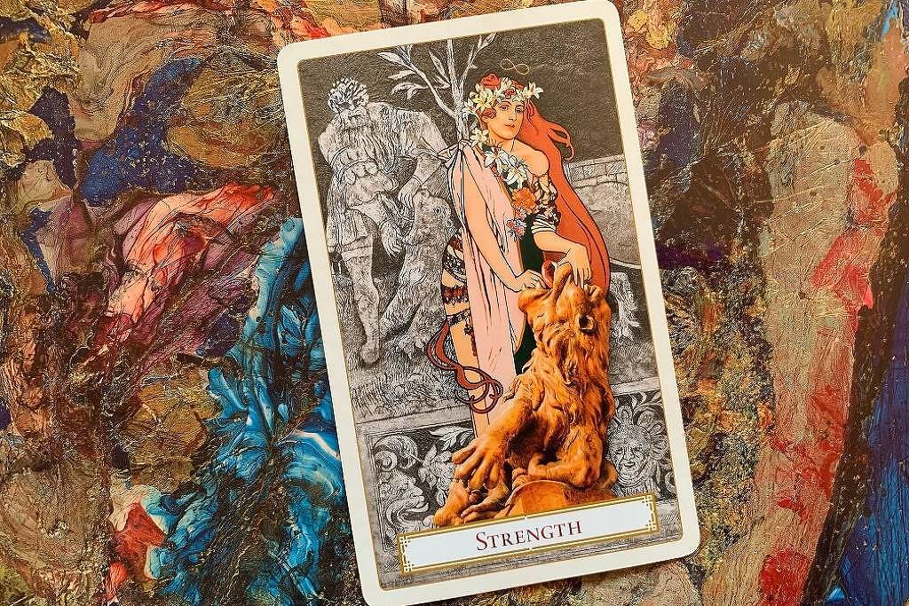 Tarô indica A Força para janeiro, com foco em autocontrole – 03/01/2026 – Astrologia