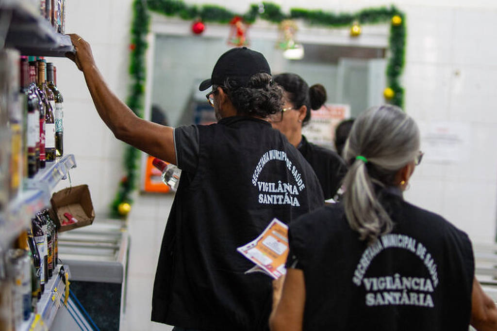 Cidade da Bahia proíbe bebida após intoxicação por metanol – 01/01/2026 – Equilíbrio e Saúde