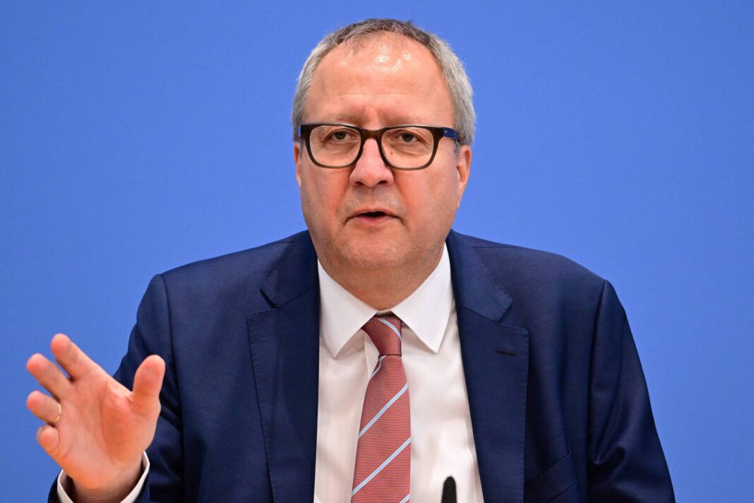 Ex-presidente do Supremo alemão discute código de conduta – 11/01/2026 – Política