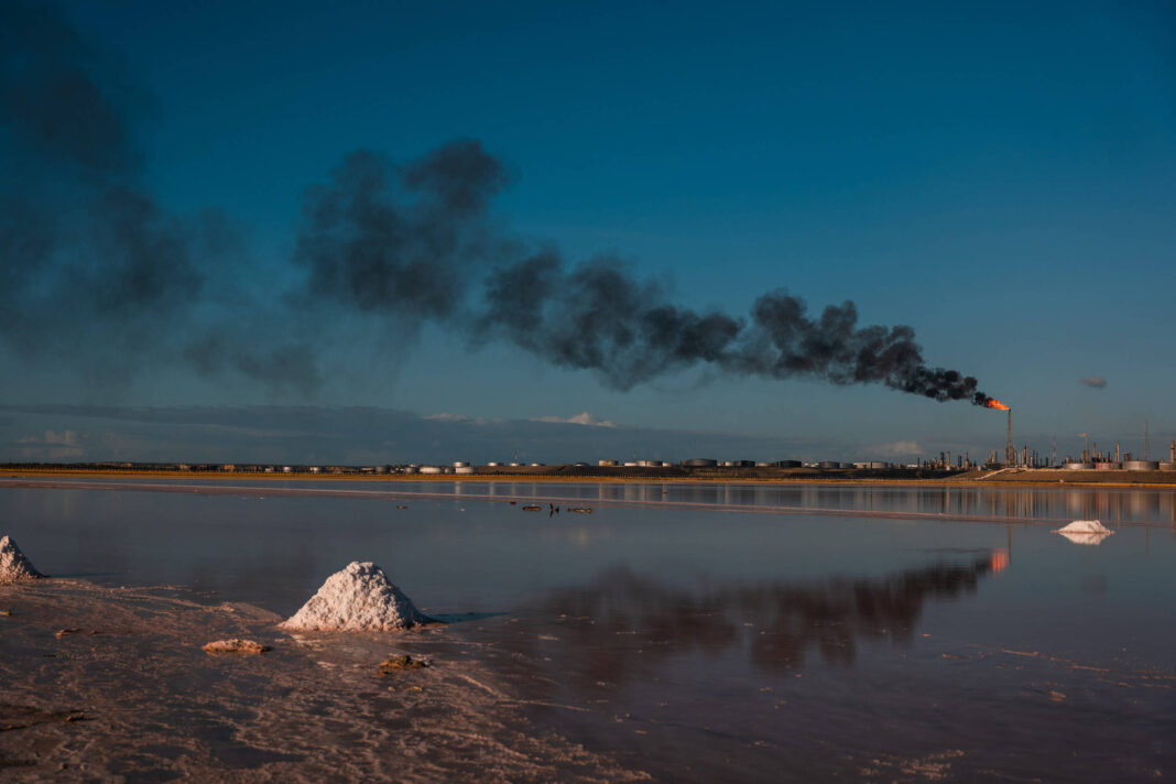 Petróleo extra-pesado da Venezuela polui 4 vezes mais – 06/01/2026 – Ambiente