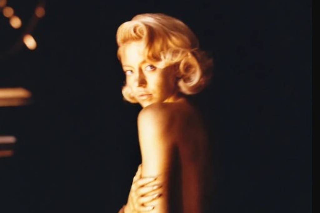 Sydney Sweeney posa nua em capa de revista – 06/01/2026 – Celebridades