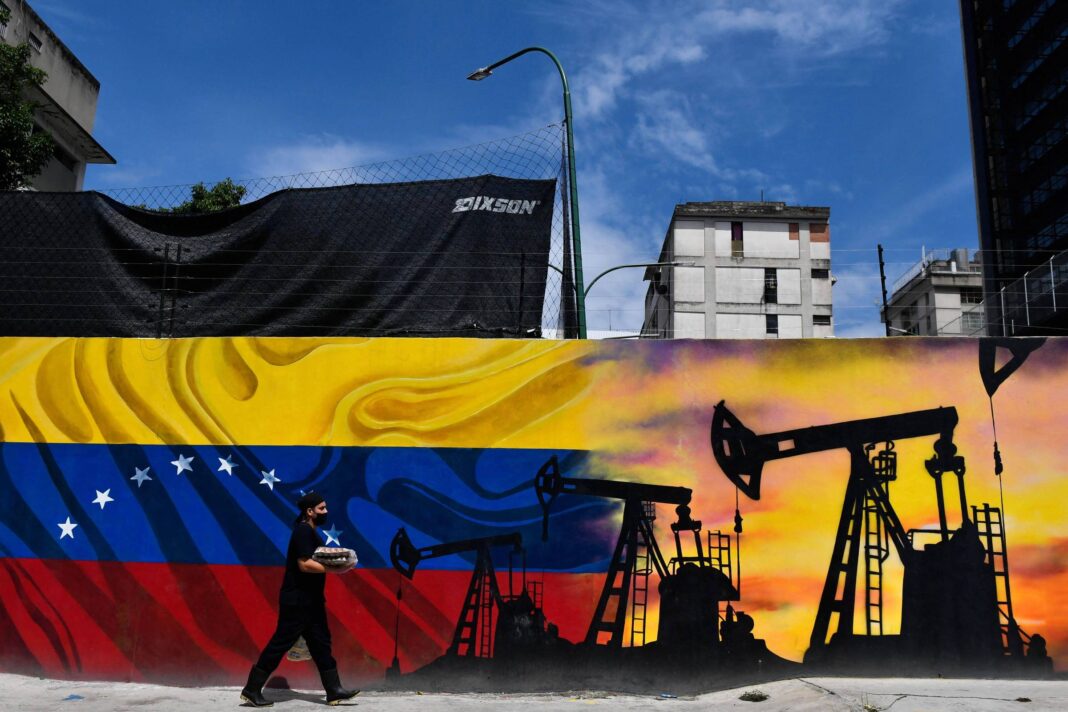Venezuela: Governo dos EUA irá controlar venda de petróleo – 07/01/2026 – Economia
