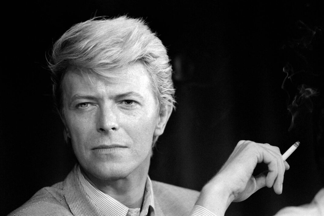 David Bowie, morto há dez anos, redefiniu a cena cultural – 09/01/2026 – Ilustrada