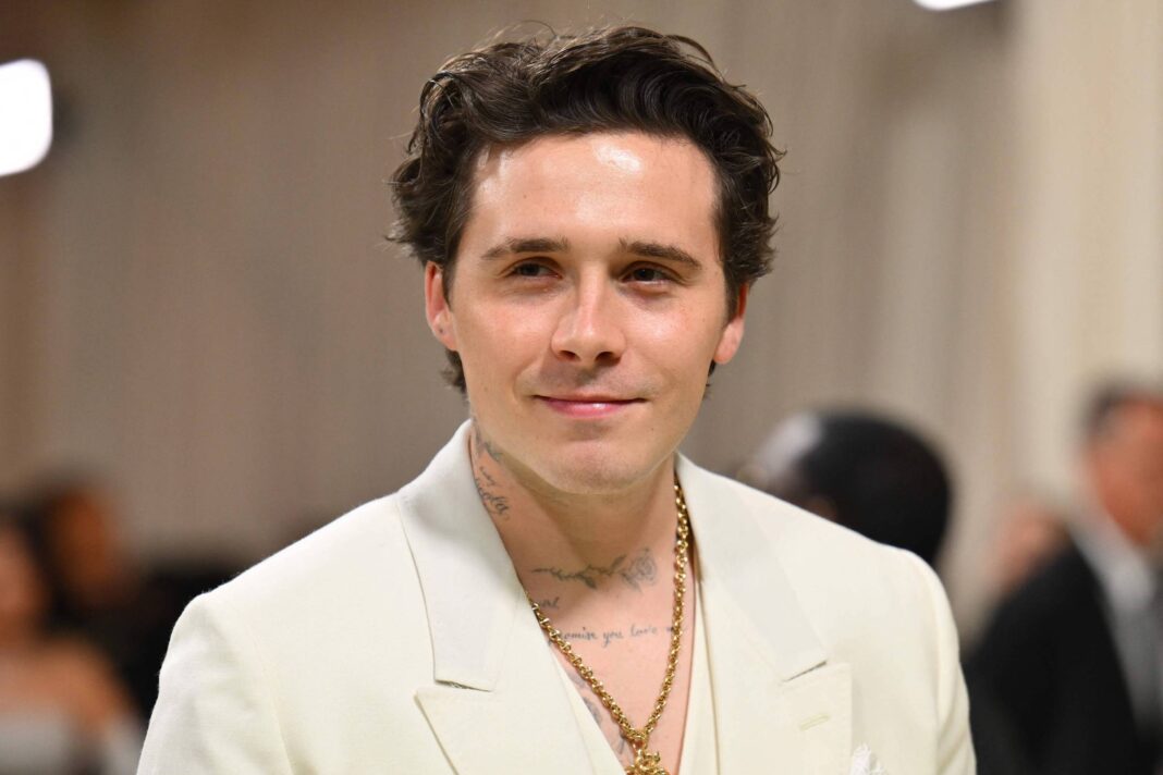 Brooklyn Beckhamenvia notificaçã para David e Victoria – 09/01/2026 – Celebridades