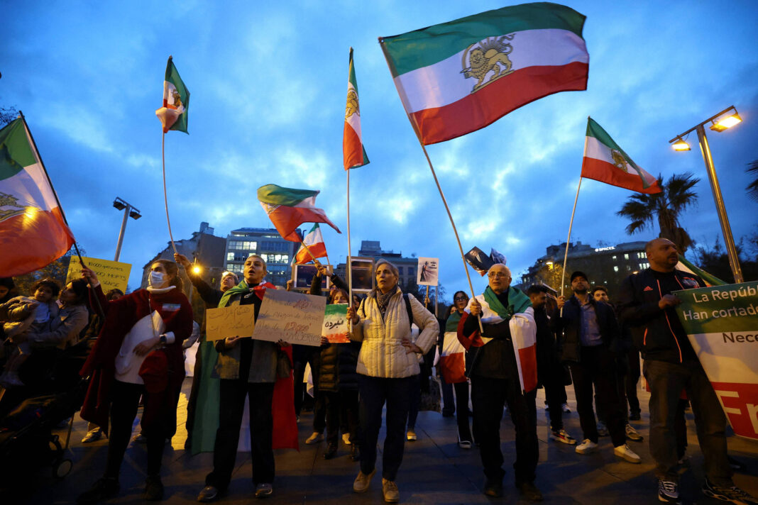 ONU condena assassinato de manifestantes no Irã – 13/01/2026 – Tv Folha