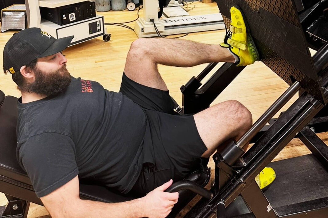 Dá para ficar forte mesmo treinamento com peso leve – 24/01/2026 – Equilíbrio