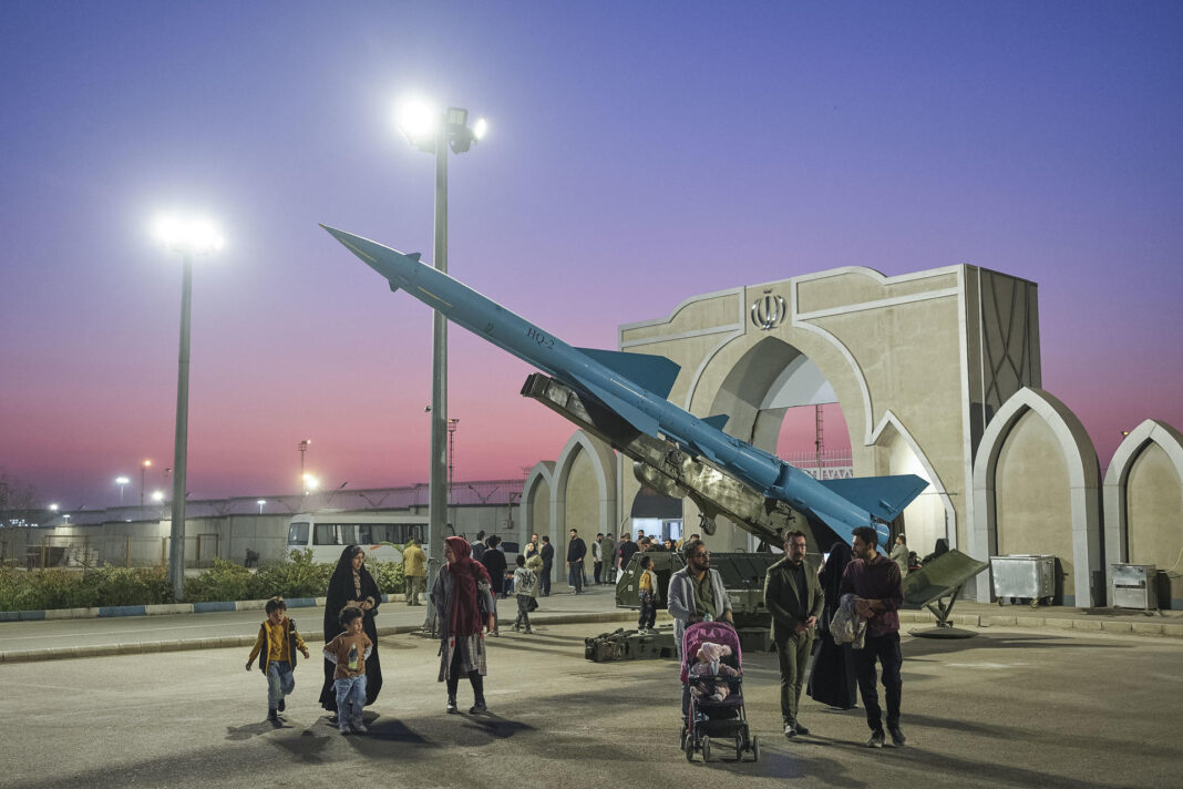 Exército do Irã se prepara para possível conflito com os EUA