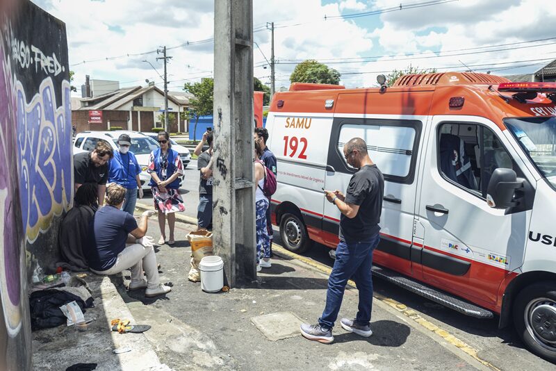 Pesquisa indica apoio popular à internação involuntária em Curitiba