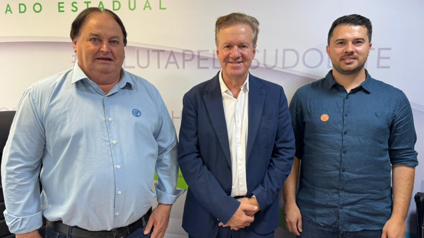 Assembleia Legislativa do Paraná | ALEP | Notícias > Deputado Luis Corti (PSD) articula pavimentação de estradas rurais em São João e São Jorge D’Oeste, com investimento estimado em R$ 20 milhões