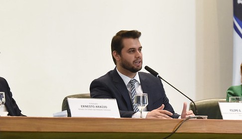 Advogados de Filipe Martins registram acessos a LinkedIn em cartório para contestar prisão