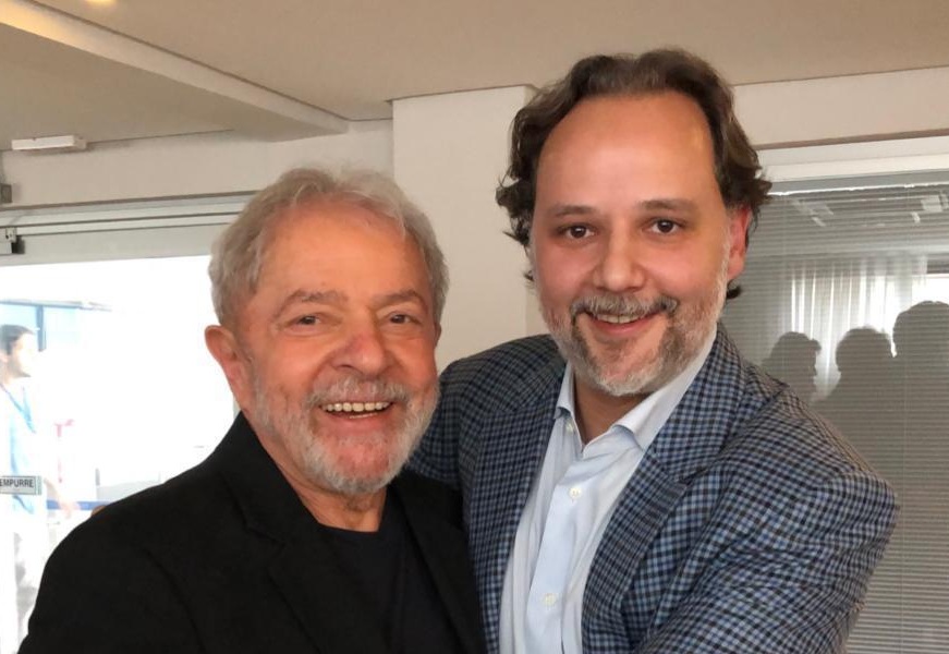 Advogado amigo de Lula pede que PF investigue vazamentos