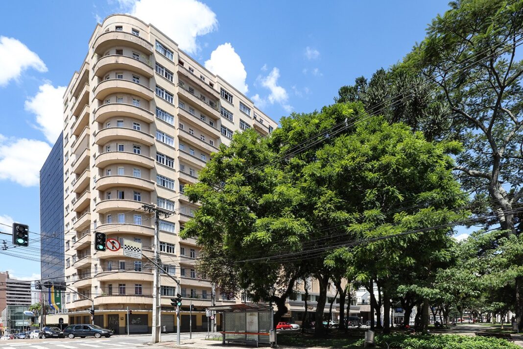 Prédio histórico de Curitiba abriga bunker da 2ª Guerra Mundial