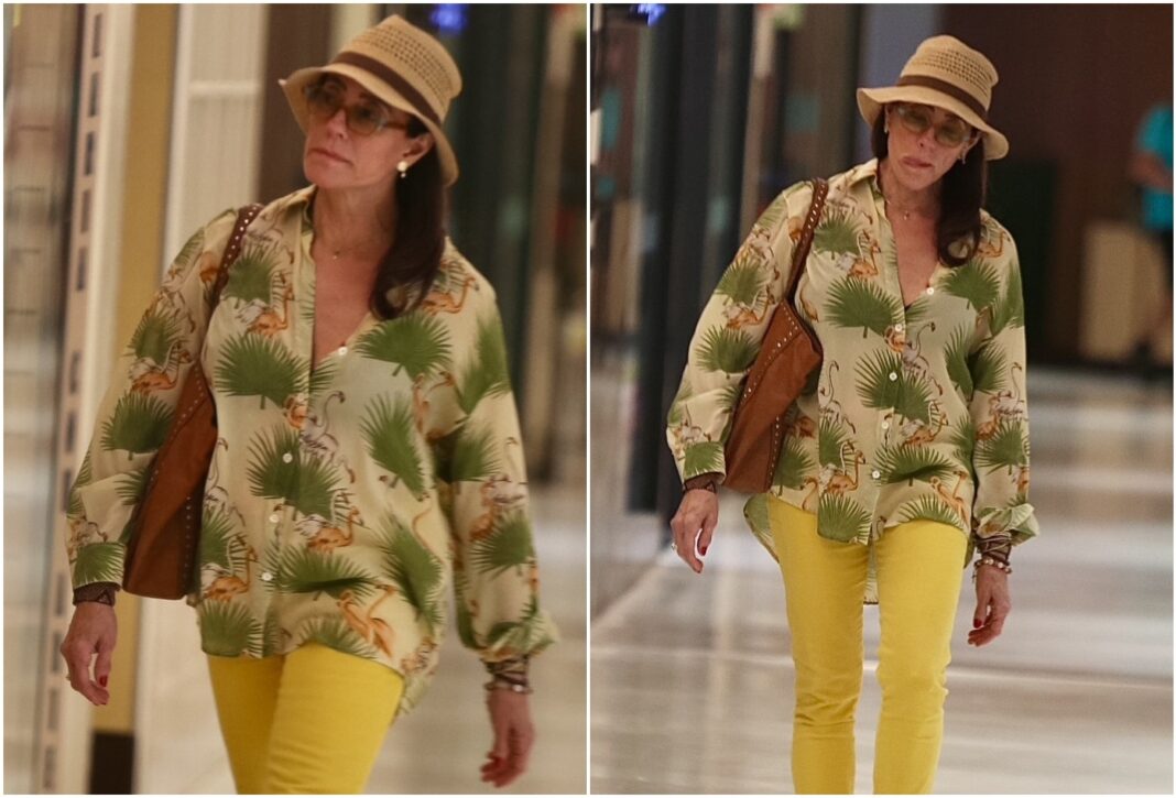 Fora do BBB 26? Christiane Torloni é vista deixando teatro em shopping do Rio