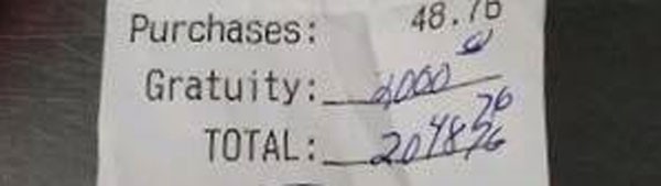 Casal deixa gorjeta de US$ 2 mil em restaurante nos EUA