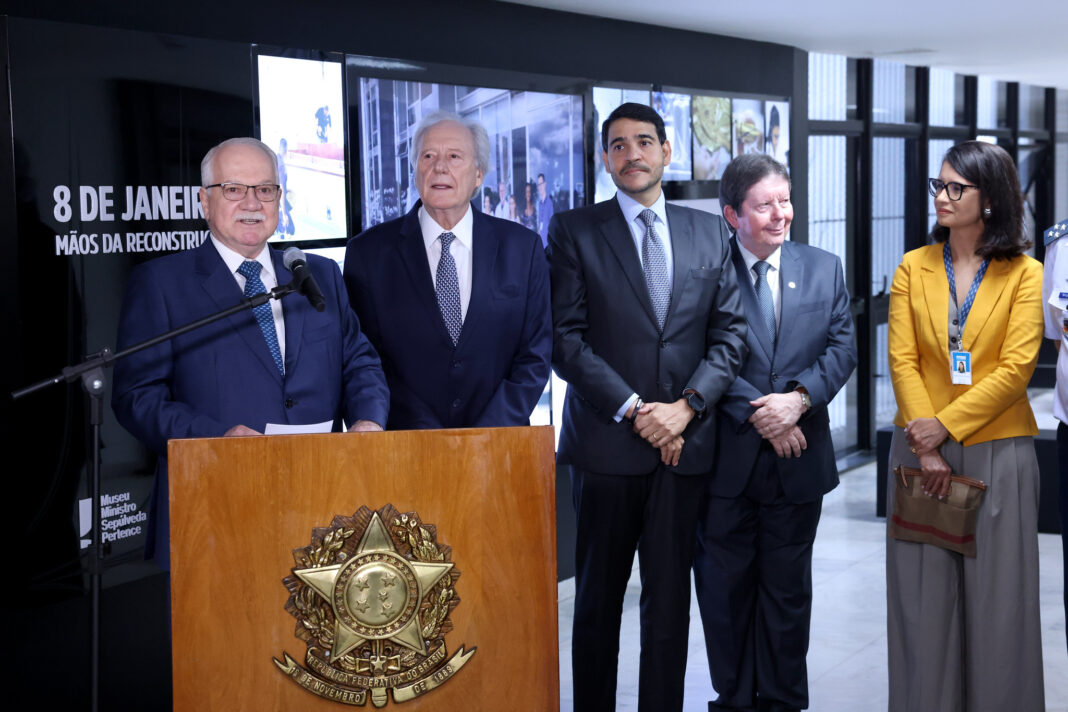 Fachin defende Moraes e diz que 8 de janeiro foi “premeditado”