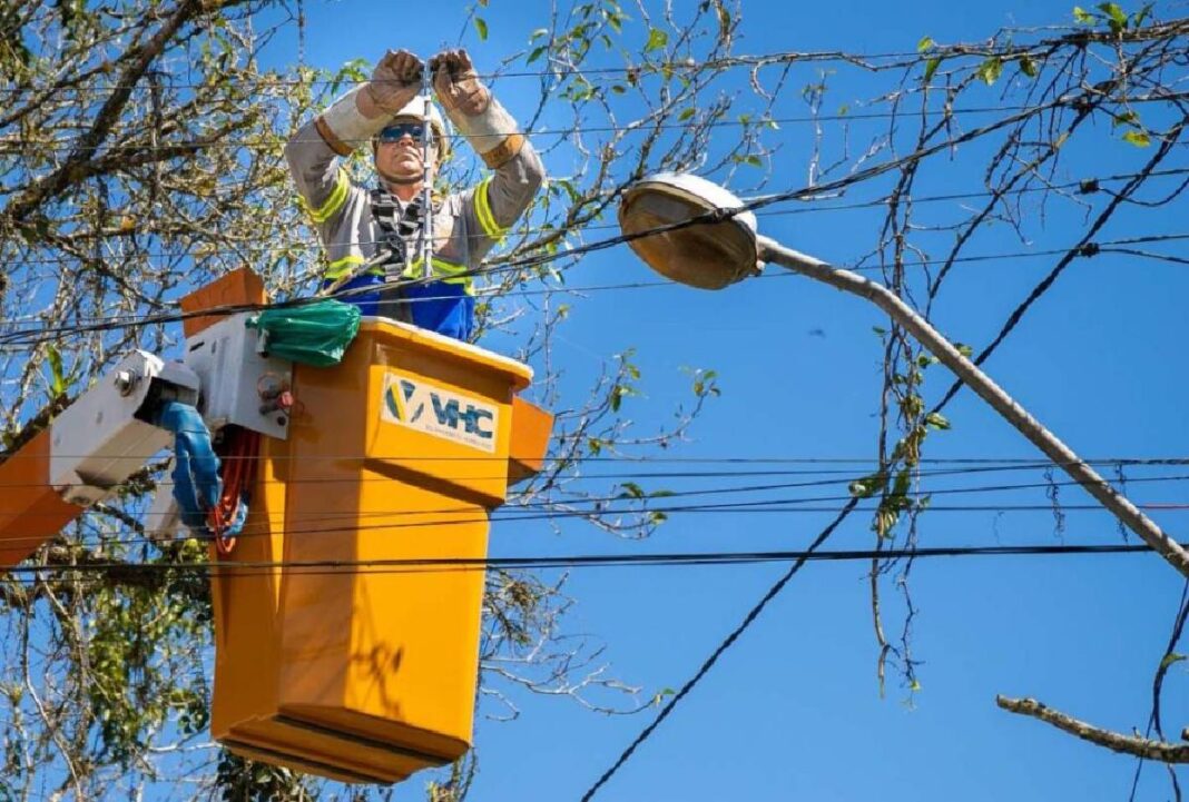 Desligamento programado deixa mais de 200 imóveis sem luz