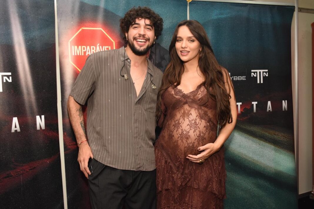 ‘Todo mundo já nasceu e essa menina não’