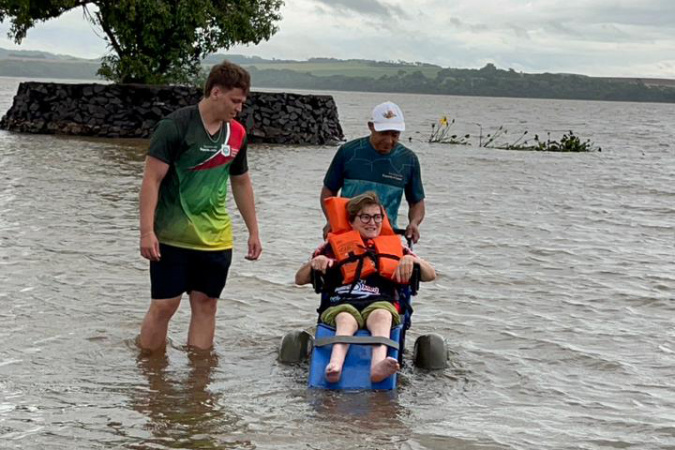 Praia Acessível supera 600 atendimentos nas primeiras semanas do Verão Maior Paraná