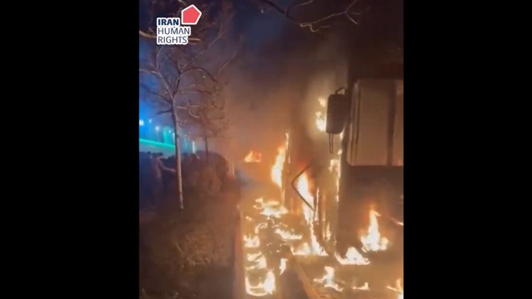 Governo silencia sobre repressão no Irã, mas exalta prontamente premiação de filme